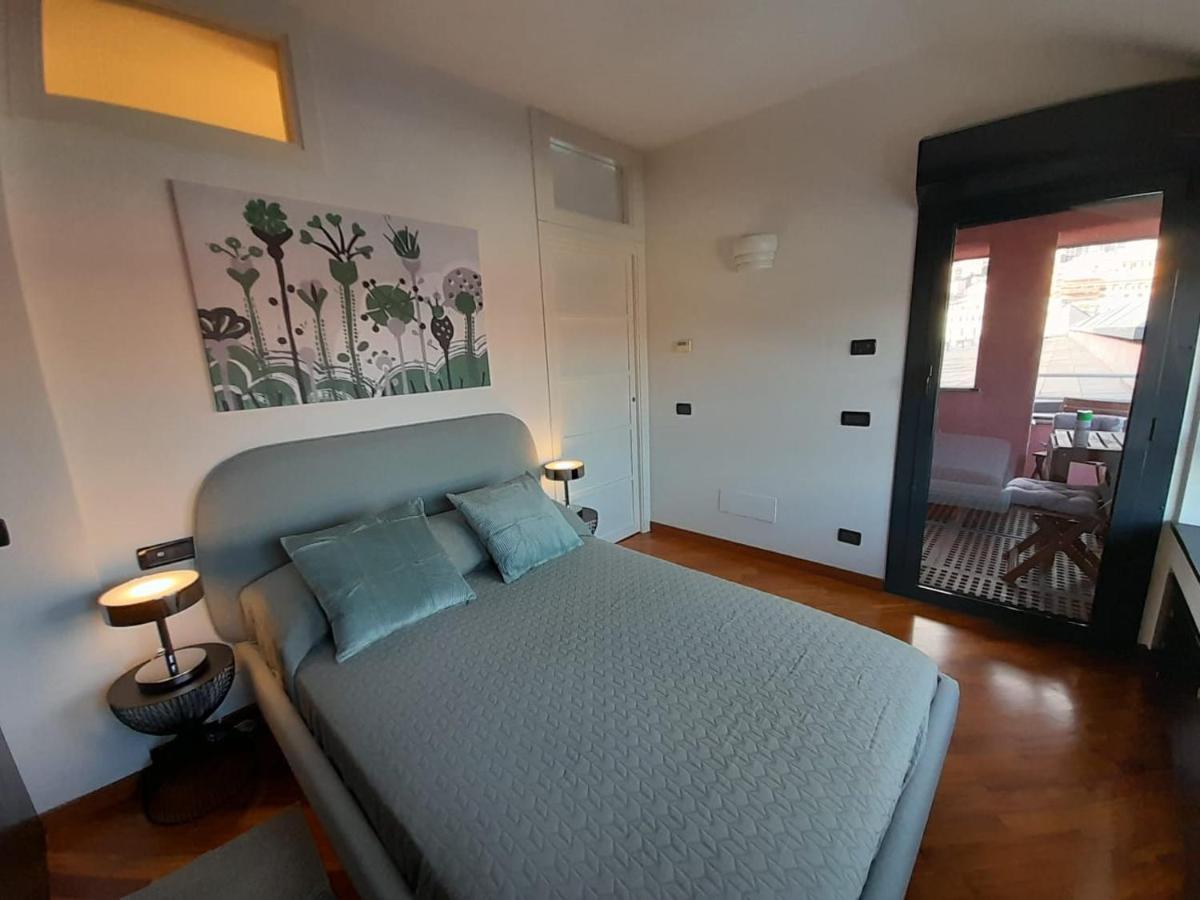Bilocale Vista Mare Con Terrazzo-Porto Antico- Parcheggio Scontato Leilighet Genova Eksteriør bilde