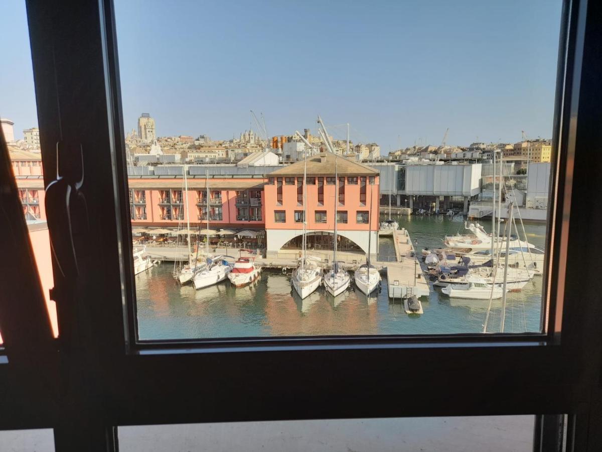 Bilocale Vista Mare Con Terrazzo-Porto Antico- Parcheggio Scontato Leilighet Genova Eksteriør bilde