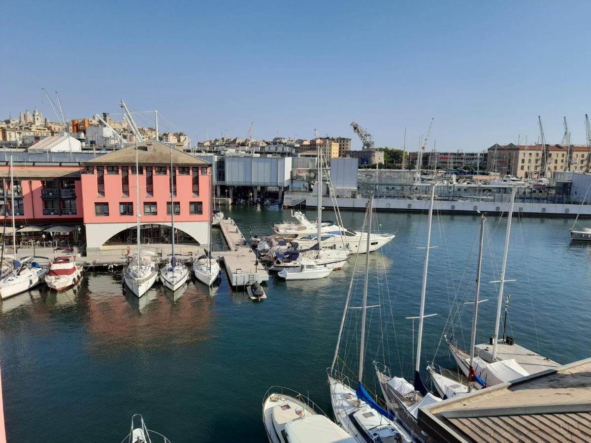 Bilocale Vista Mare Con Terrazzo-Porto Antico- Parcheggio Scontato Leilighet Genova Eksteriør bilde