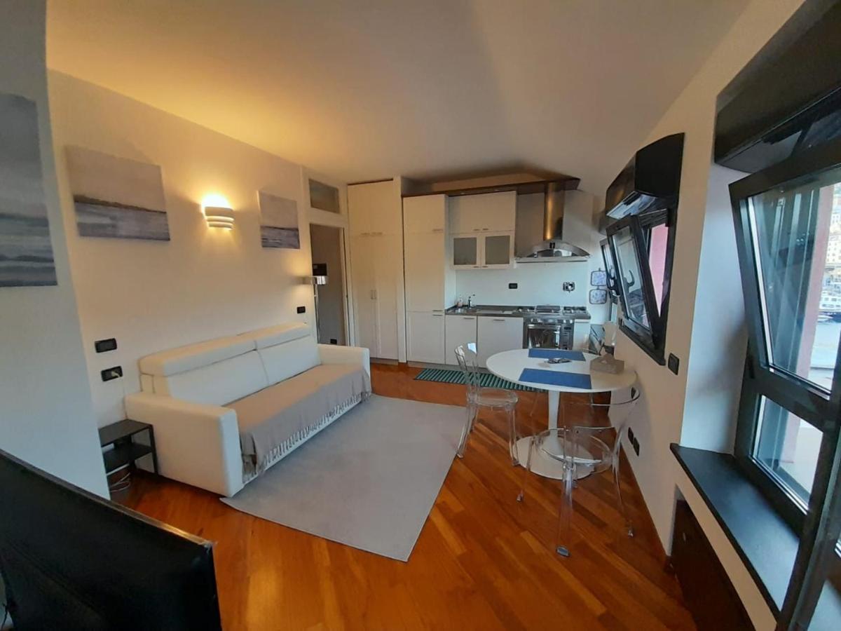 Bilocale Vista Mare Con Terrazzo-Porto Antico- Parcheggio Scontato Leilighet Genova Eksteriør bilde