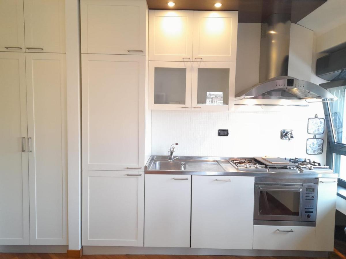 Bilocale Vista Mare Con Terrazzo-Porto Antico- Parcheggio Scontato Leilighet Genova Eksteriør bilde